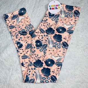 Dot Dot Smile leggings